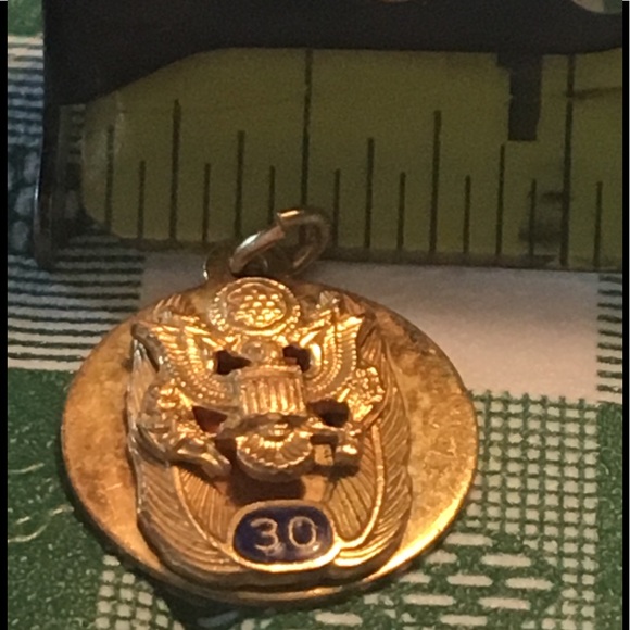 Vintage Army 30 Years of Service Pendant - 10K GF? - Picture 8 of 13